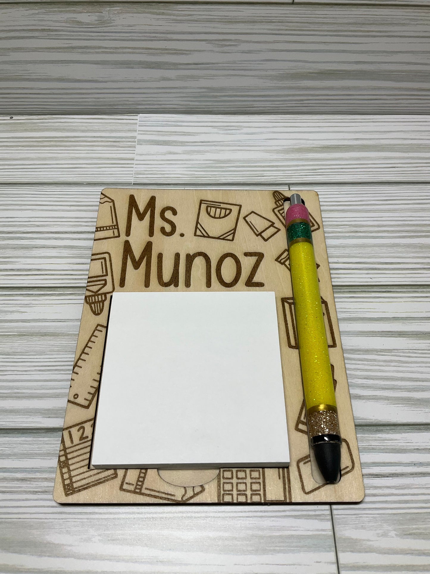 Personalized Engraved Pen & Post-it Note Holder – Teacher Desk Organizer Gift by Lina Loves Two, handmade in Los Angeles CA
