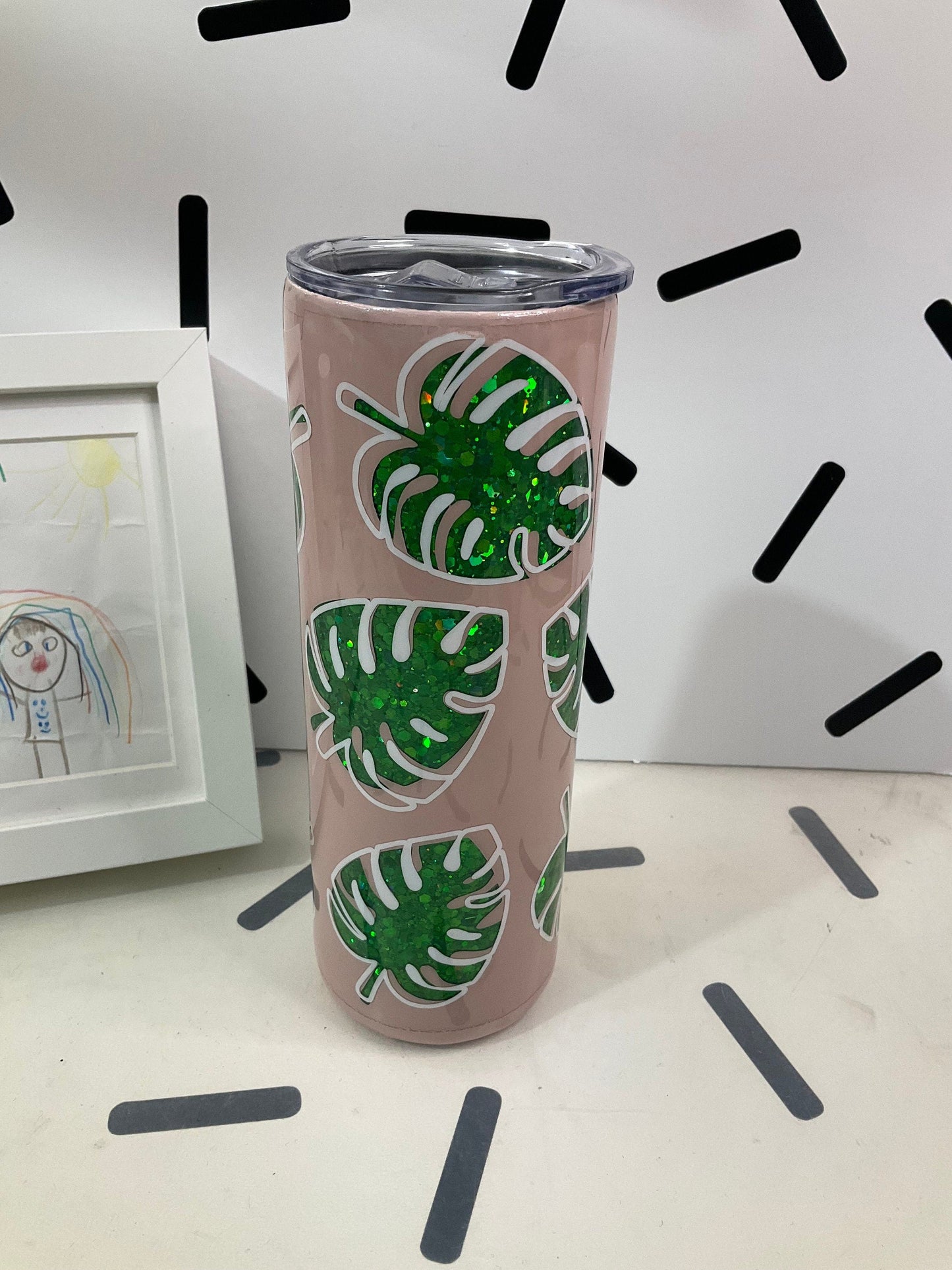 Monstera Leaf Glitter Tumbler / Leaf Tumbler / Stainless Steel Tumbler / 20oz Tumbler / Monstera Leaf / Cute Leaves / Gift Ideas by Lina Loves Two, handmade in Los Angeles CA