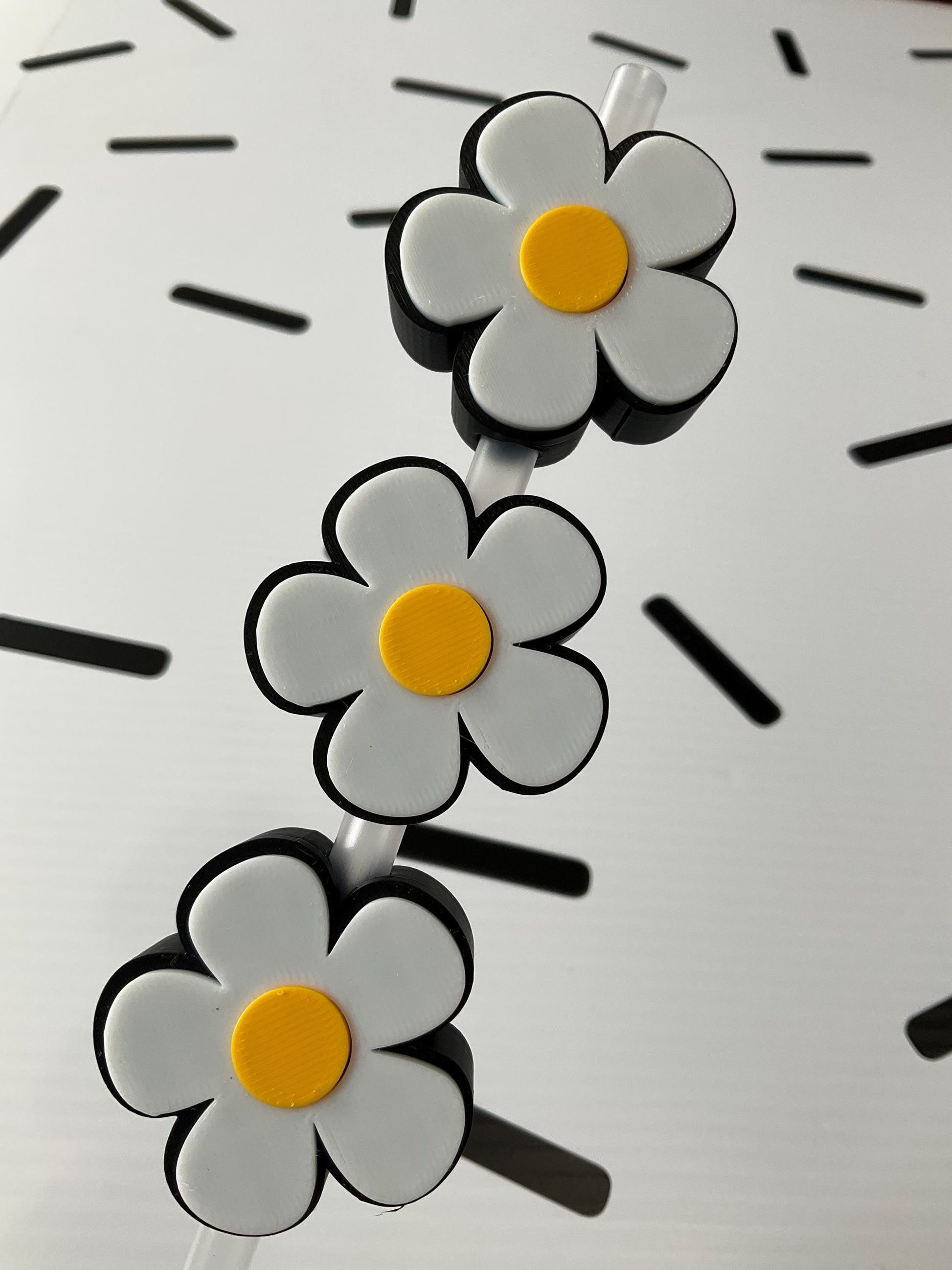 3D Printed Daisy Straw Topper: Reusable Floral Cup Charm by Lina Loves Two, handmade in Los Angeles CA