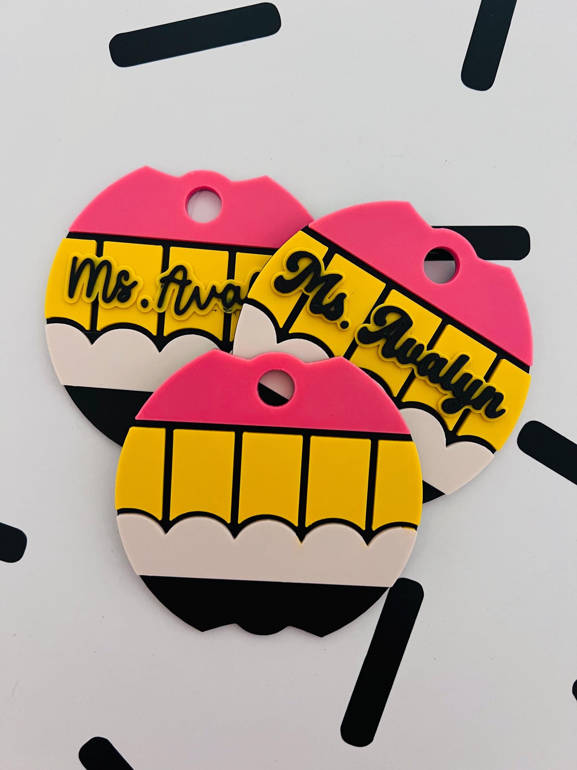 Personalized 3D Pencil Name Topper: Stanley 40oz H2.0 Quencher by Lina Loves Two, handmade in Los Angeles CA