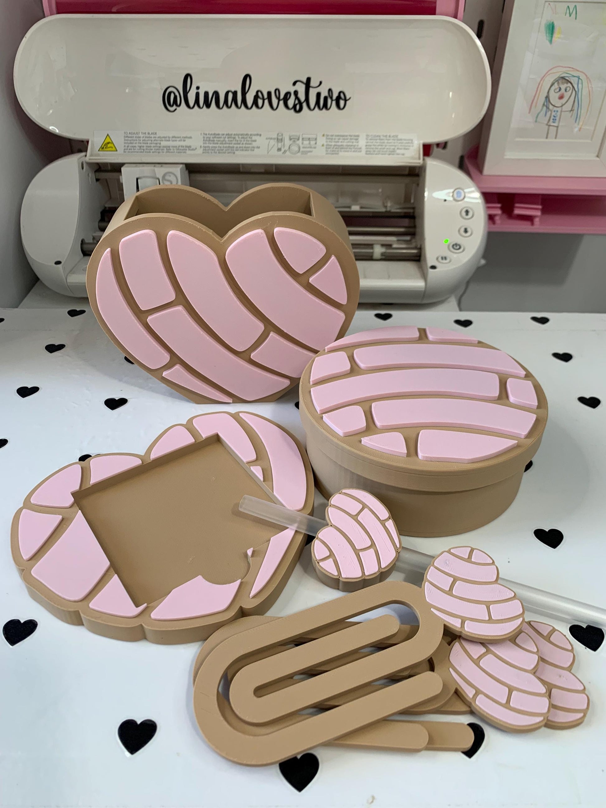 Concha Desk Accessories Bundle: Pen Holder, Trinket Dish, Straw Topper by Lina Loves Two, handmade in Los Angeles CA