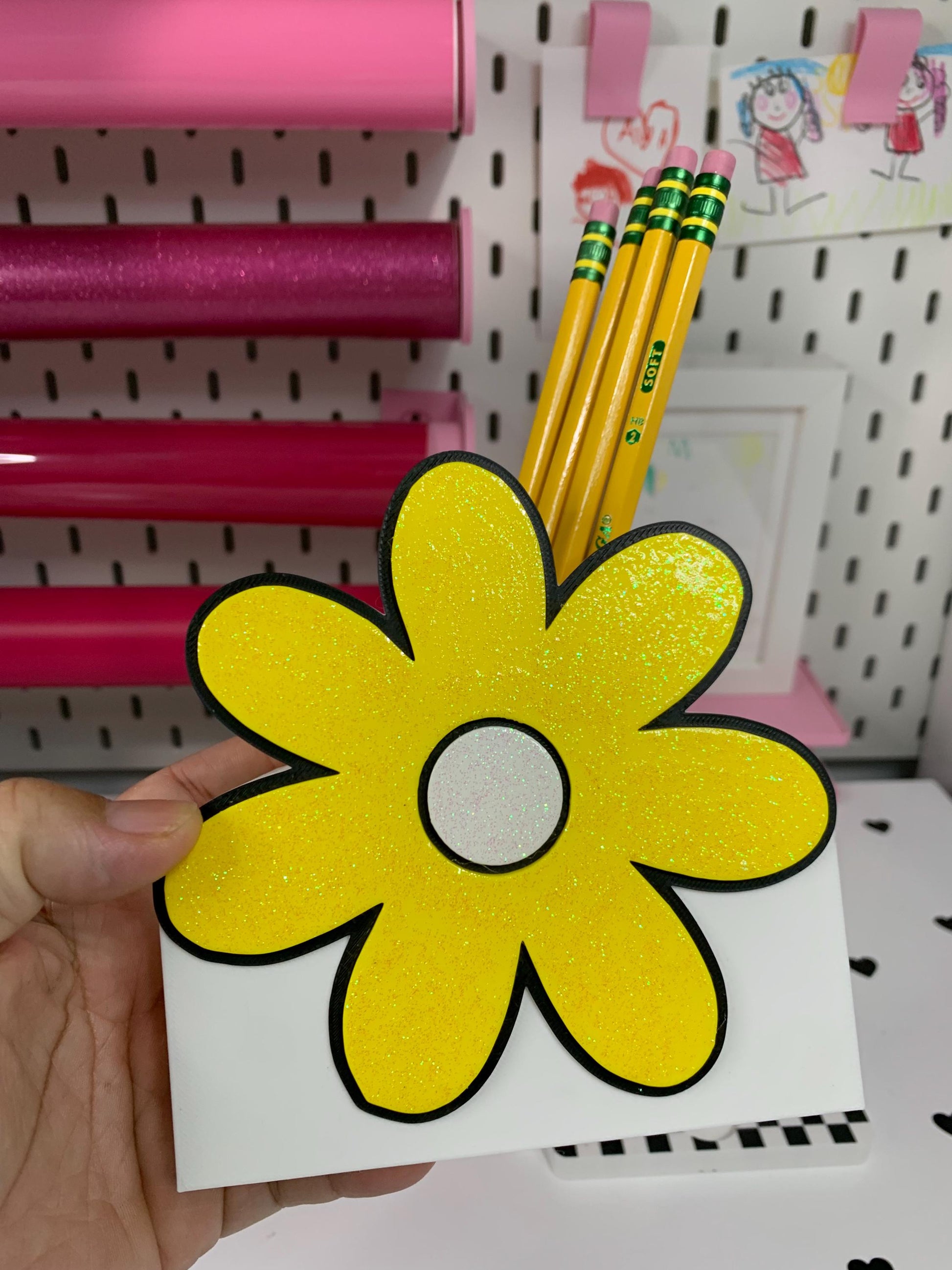 Daisy Flower Pencil Holder: File ( + 3MF) by Lina Loves Two, handmade in Los Angeles CA